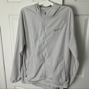 NWT nike running essential jacket